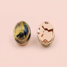Clasp & Co.™  Buttons