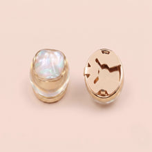 Clasp & Co.™  Buttons